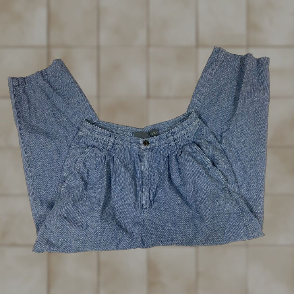 Vintage Lizwear Womens Jeans 10 Blue Light Denim Cotton Blend Straight Zip Crop Stretch Regular Inseam 23 in Size 32" / US 10 / IT 46 - 1 Thumbnail