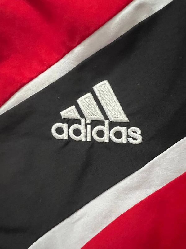 Adidas Red Adidas Zipped Windbreaker Size US L / EU 52-54 / 3 - 4 Thumbnail