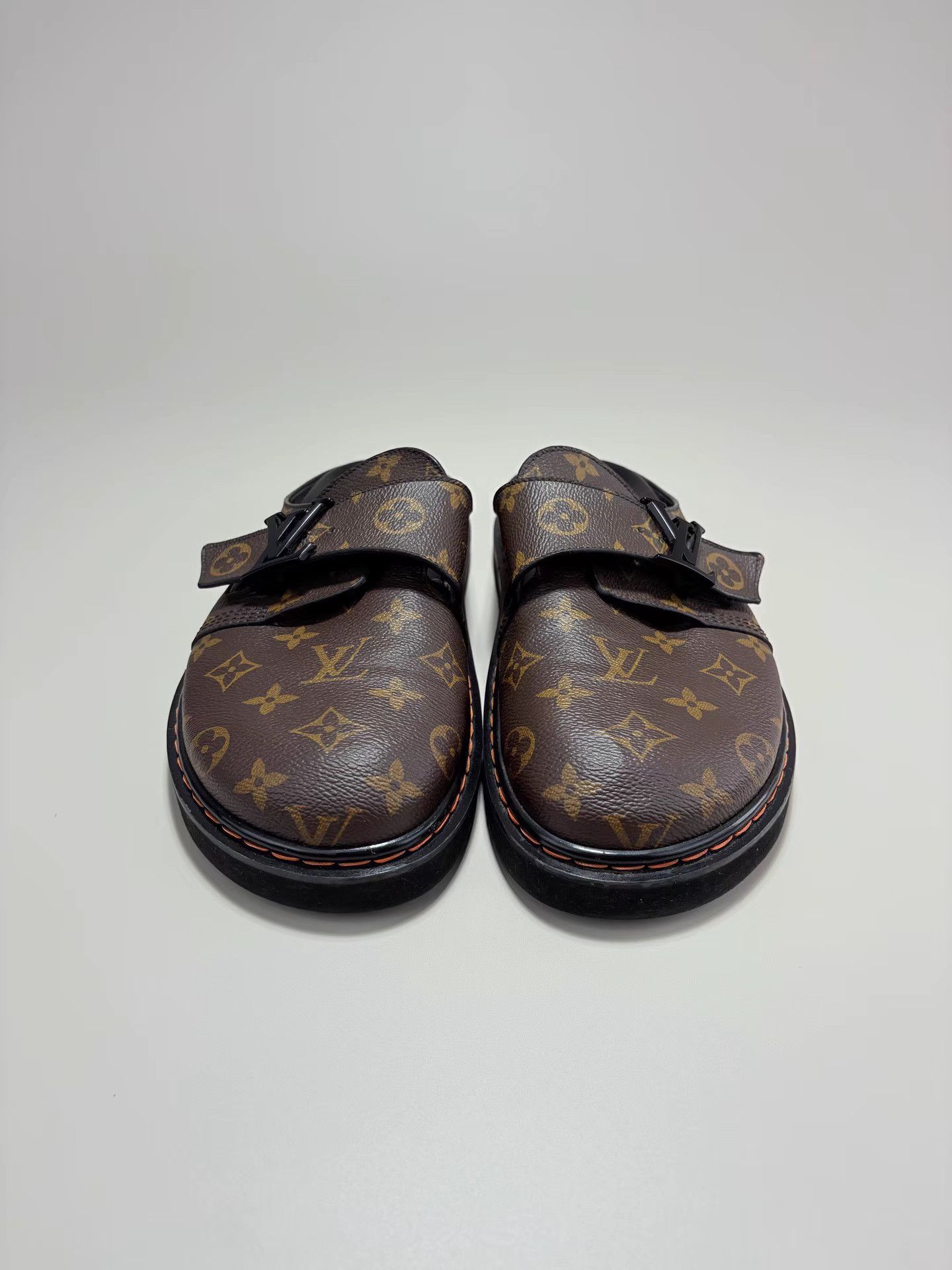 Louis Vuitton LOUIS VUITTON Monogram Logo Birkenstock-style Sandals K1 Size US 7 / EU 40 - 2 Thumbnail