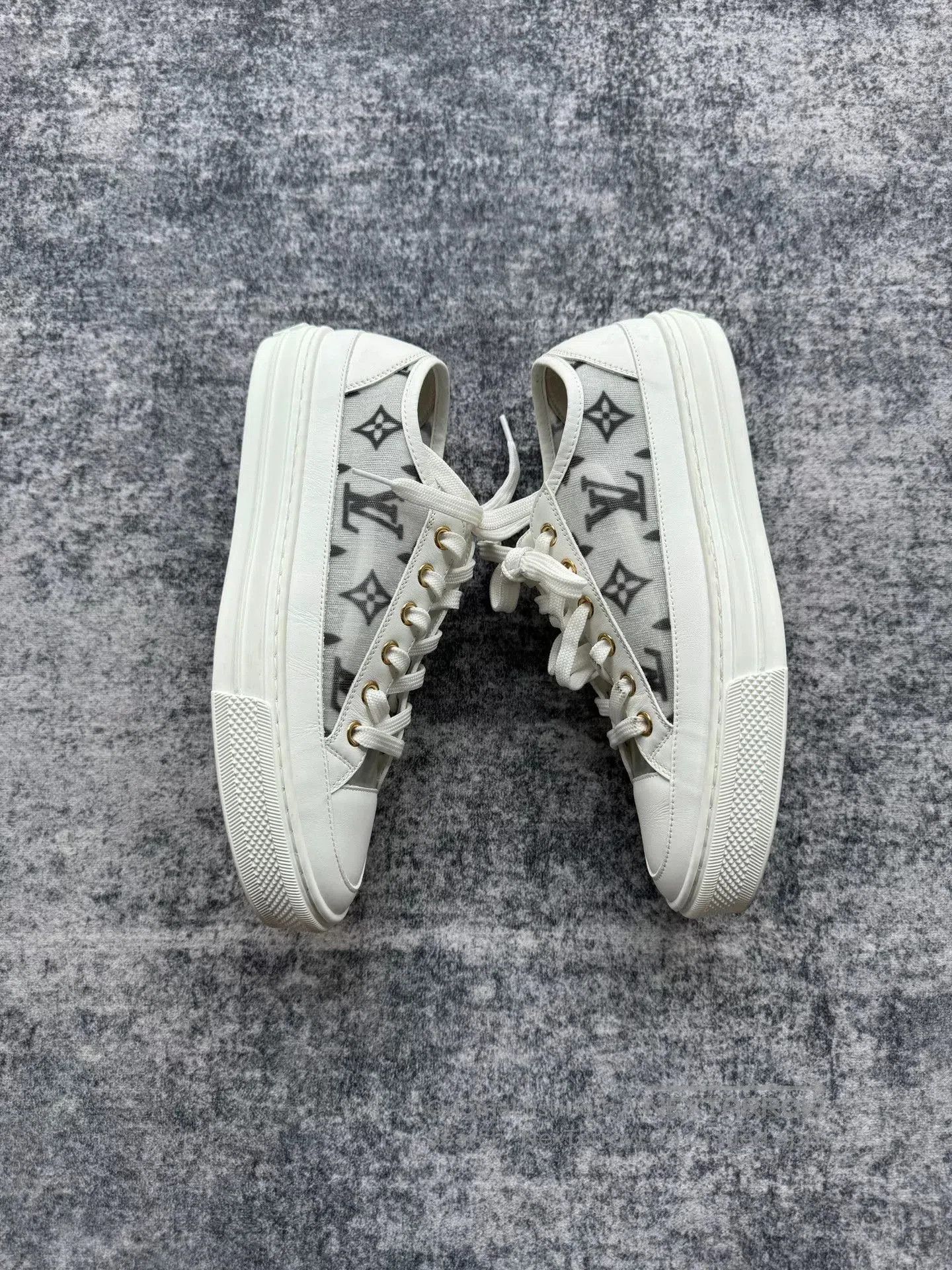 Louis Vuitton Louis Vuitton White Monogram Mesh Sneakers. Size US 5.5 / IT 35.5 - 2 Thumbnail