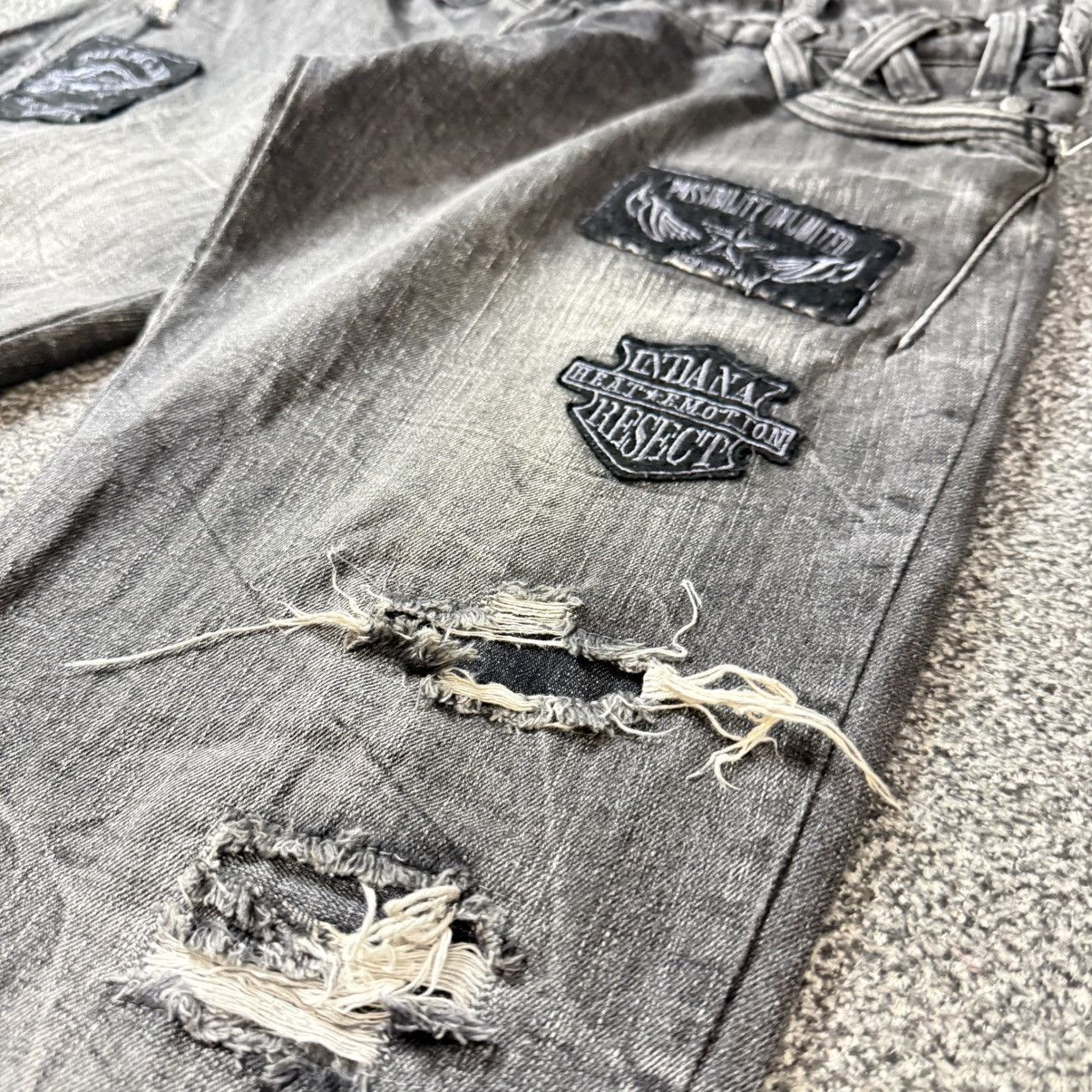 Le Grande Bleu (L.G.B.) Japanese y2k Double Waist Black Opium Distressed Denim Size US 32 / EU 48 - 5 Thumbnail
