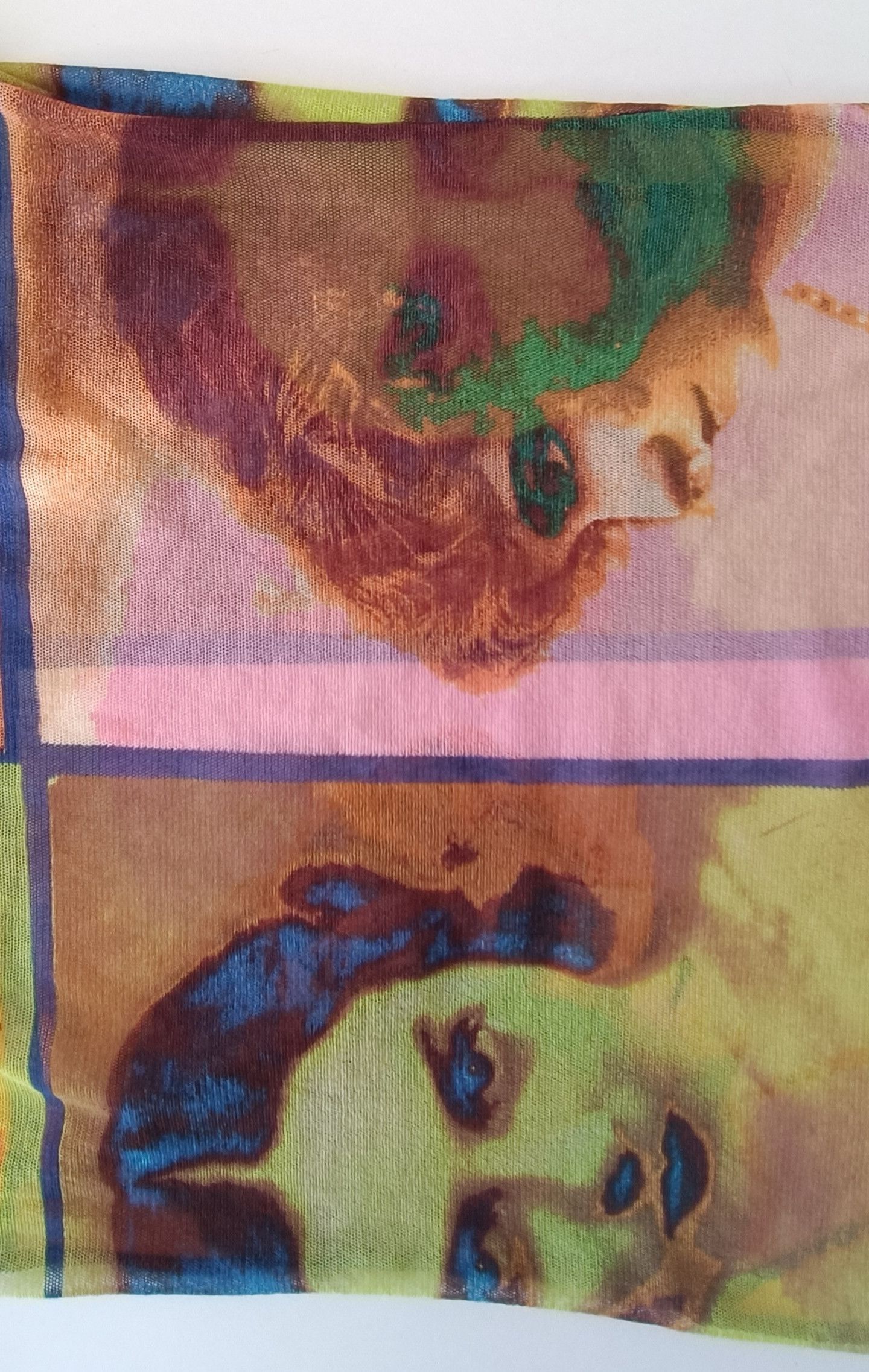 Top - Iconic print on women's frames 1920's