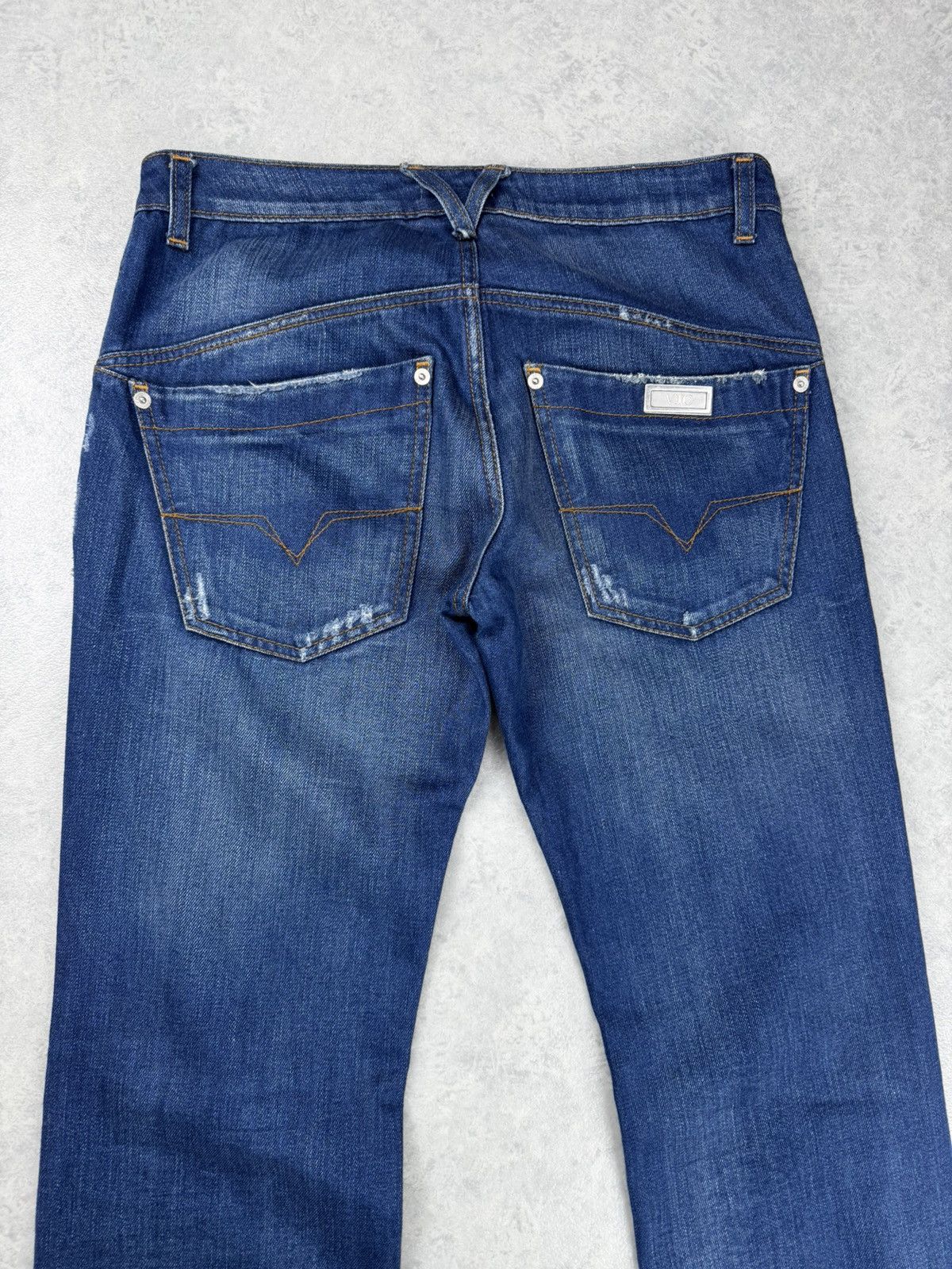 Versace Jeans Couture VJC Versace Jeans Couture Distressed Blue Denim Jeans Size US 31 - 10 Thumbnail