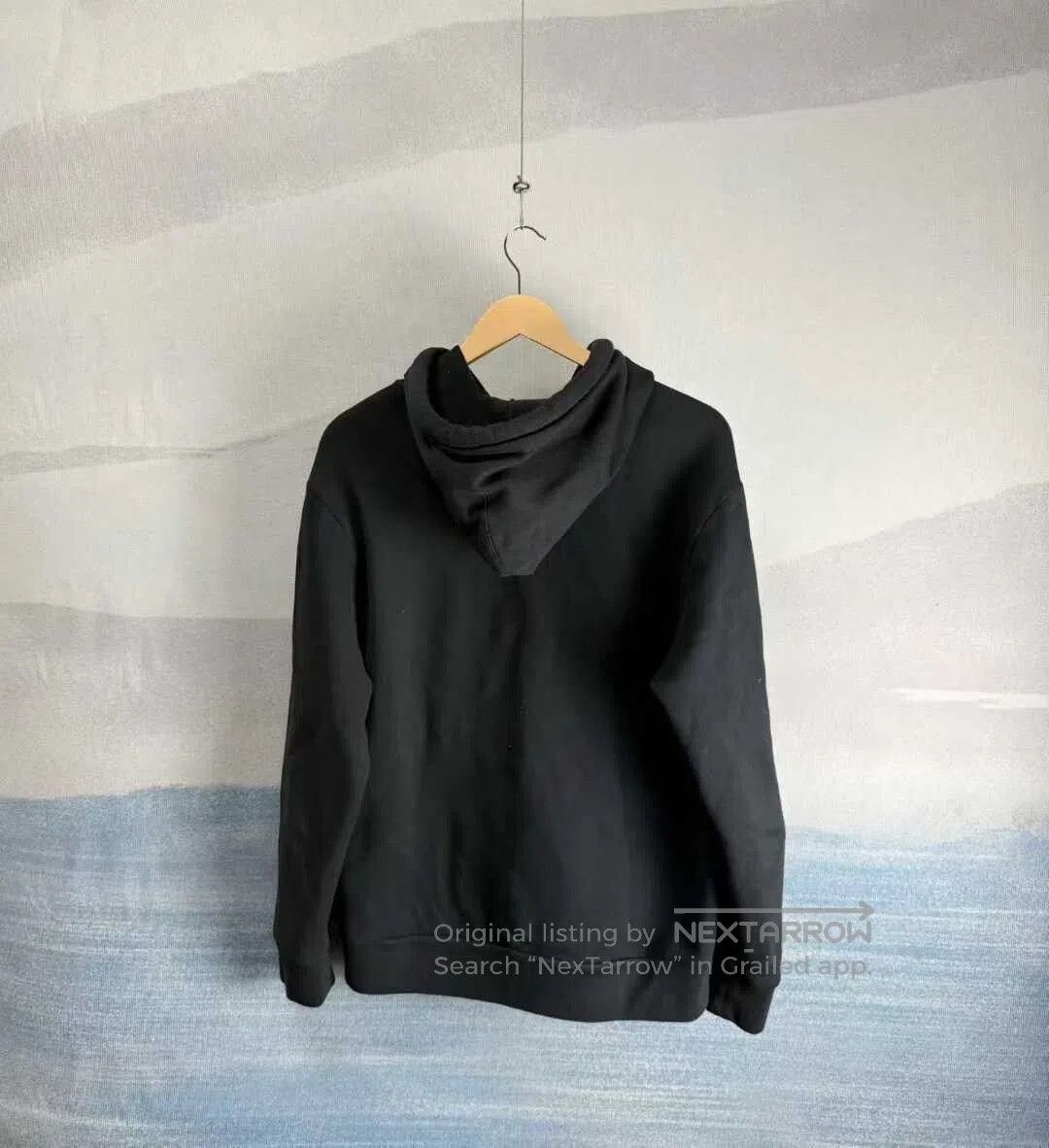 Louis Vuitton louis vuitton black graffiti sweatshirt size L. Size US L / EU 52-54 / 3 - 5 Thumbnail