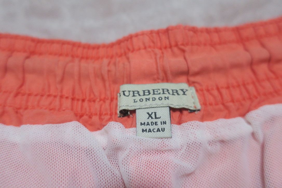 Burberry Men's Swim Trunks Salmon Side Embroidered Print Size XL Size US 32 / EU 48 - 9 Thumbnail