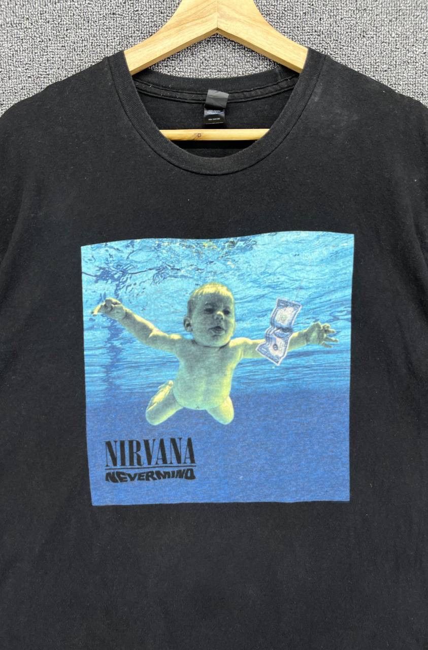 Band Tees Vintage Y2K Nirvana Nevermind Punk Rock Band Tees T Shirts Size US L / EU 52-54 / 3 - 5 Thumbnail