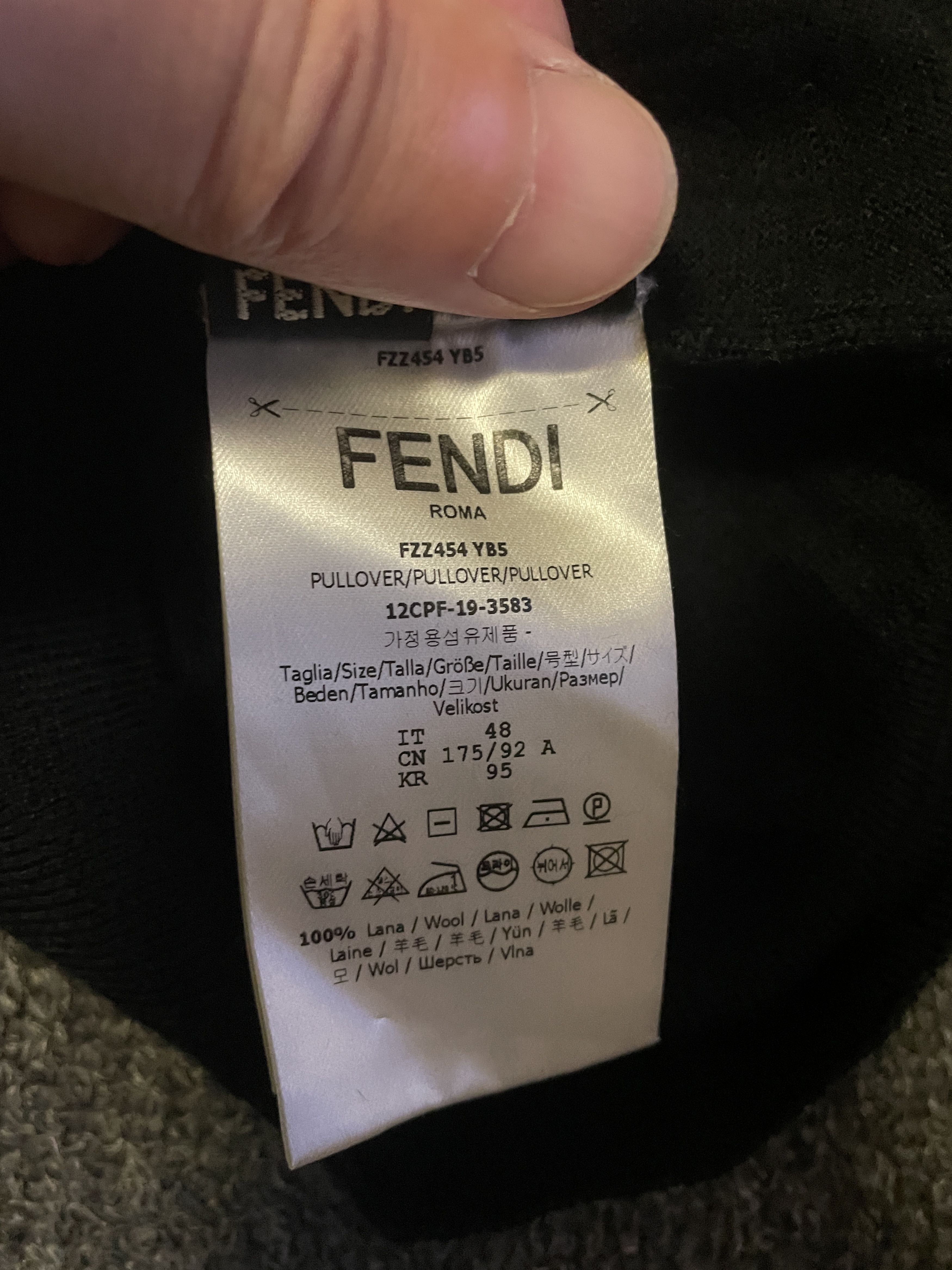 Fendi Fendi unisex black wool Knitwear/Sweaters size 48 like S Size US M / EU 48-50 / 2 - 7 Thumbnail