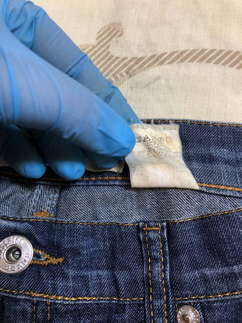 Moschino Vintage 90s Moschino Washed Denim Jeans Size 27" / US 4 / IT 40 - 3 Thumbnail