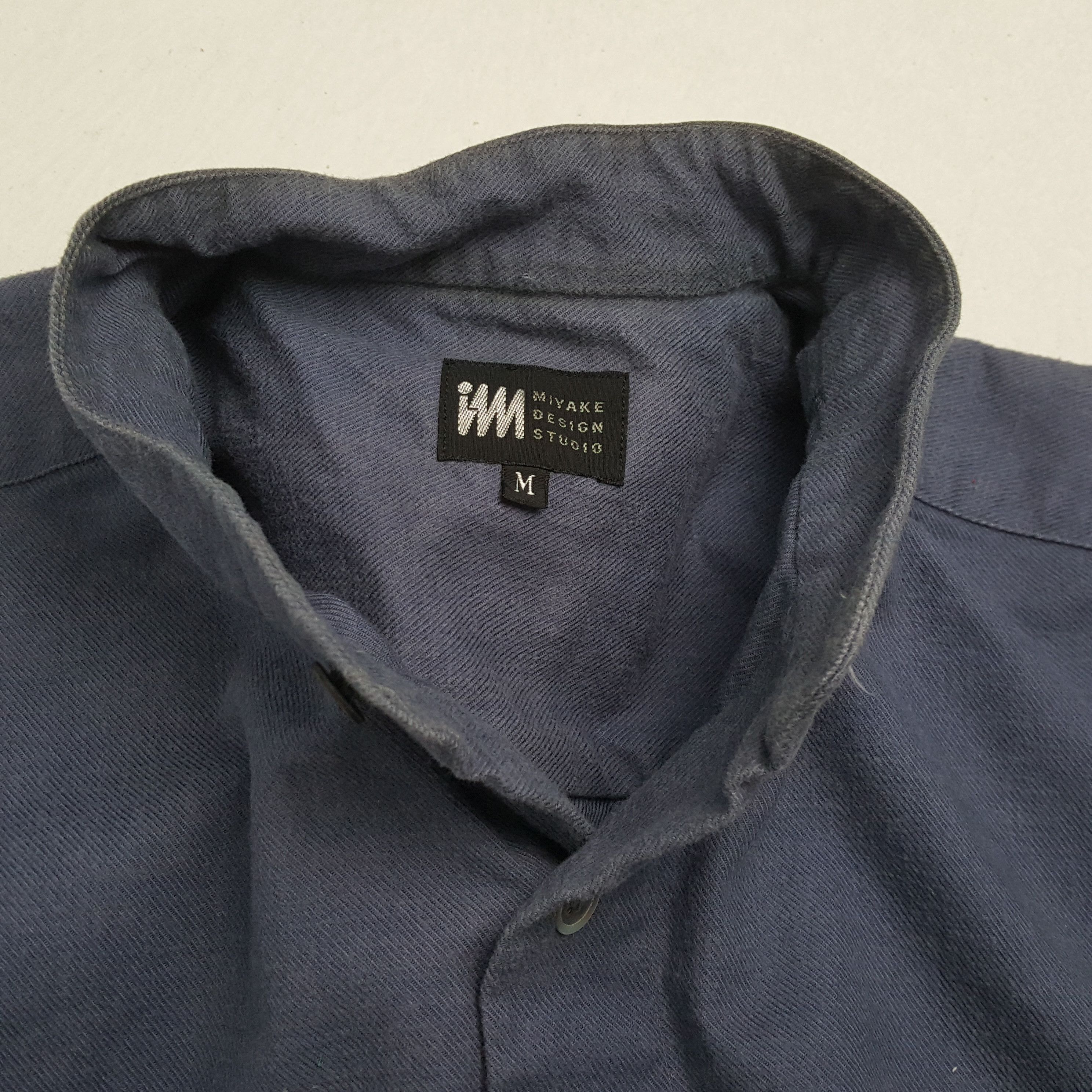 Issey Miyake × Japanese Brand × Vintage Vintage IM ISSEY MIYAKE Japanese Fashion Brand Shirts Size US L / EU 52-54 / 3 - 9 Thumbnail