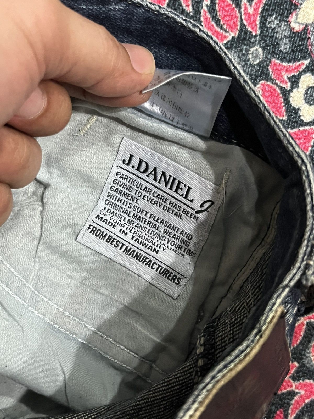 Japanese Brand Vintage J.Daniel Blue Faded Washed Distressed Straight Jeans Size US 31 - 17 Thumbnail