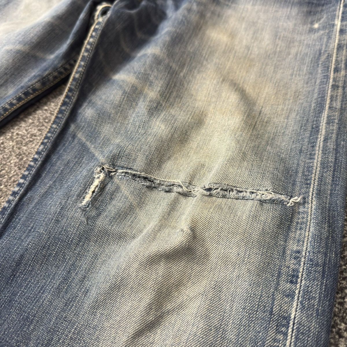 Levi's Vintage 2003 Levis 501 Distressed Faded Denim W32 Size US 32 / EU 48 - 5 Thumbnail