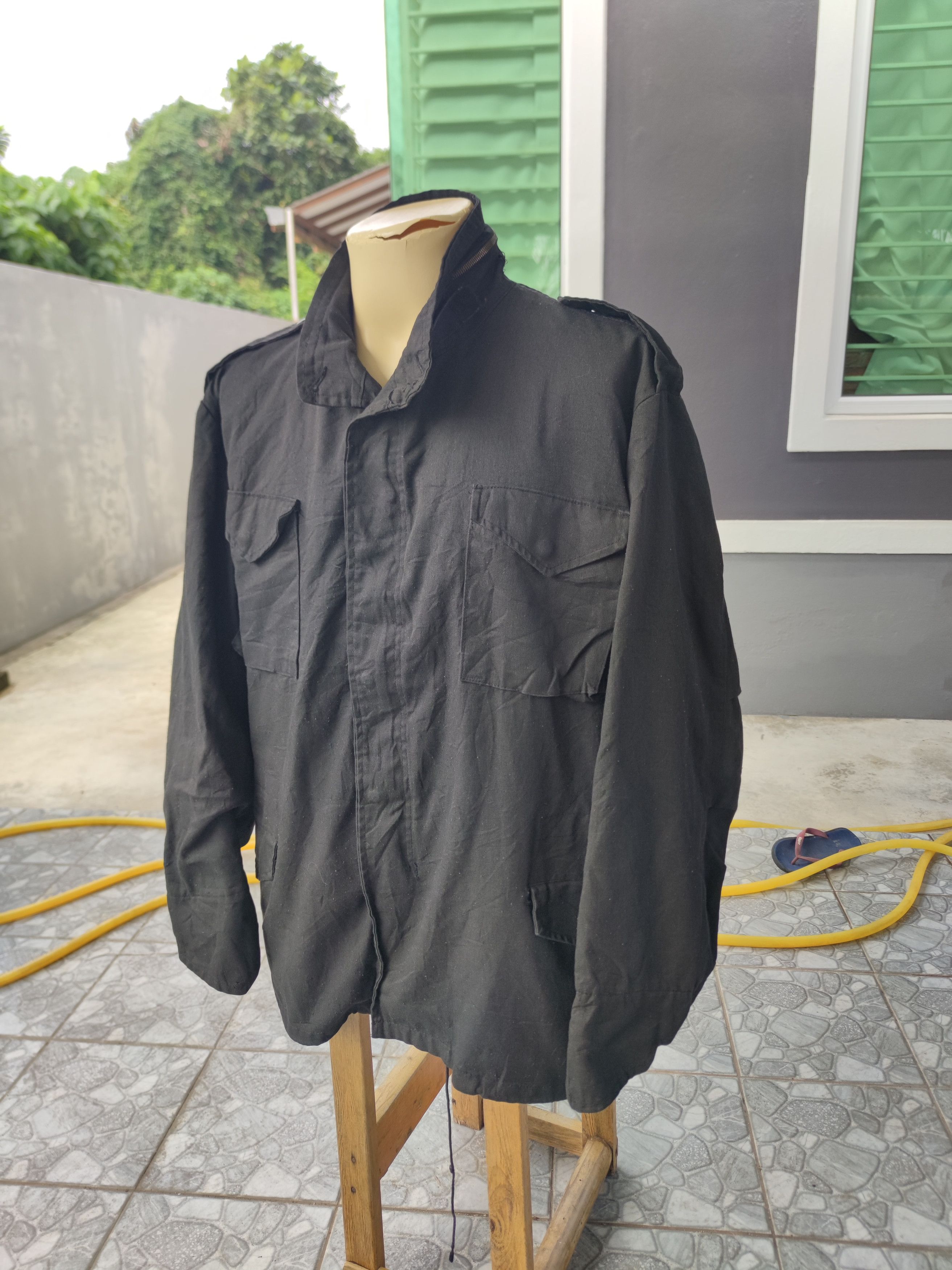Vintage Vintage M-65 Cold Weather Man's Field Jacket Made in USA Size US XL / EU 56 / 4 - 3 Thumbnail