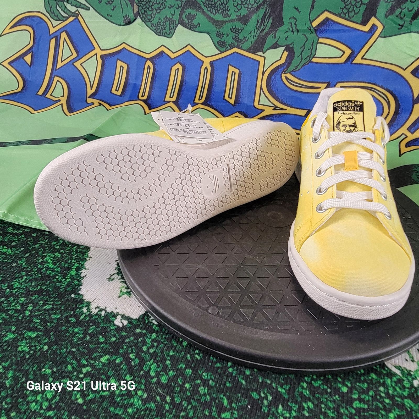 Adidas Adidas Pharrell Williams HU Stan Smith Yellow Men's Sz 5 Size US 5 / EU 37 - 8 Thumbnail
