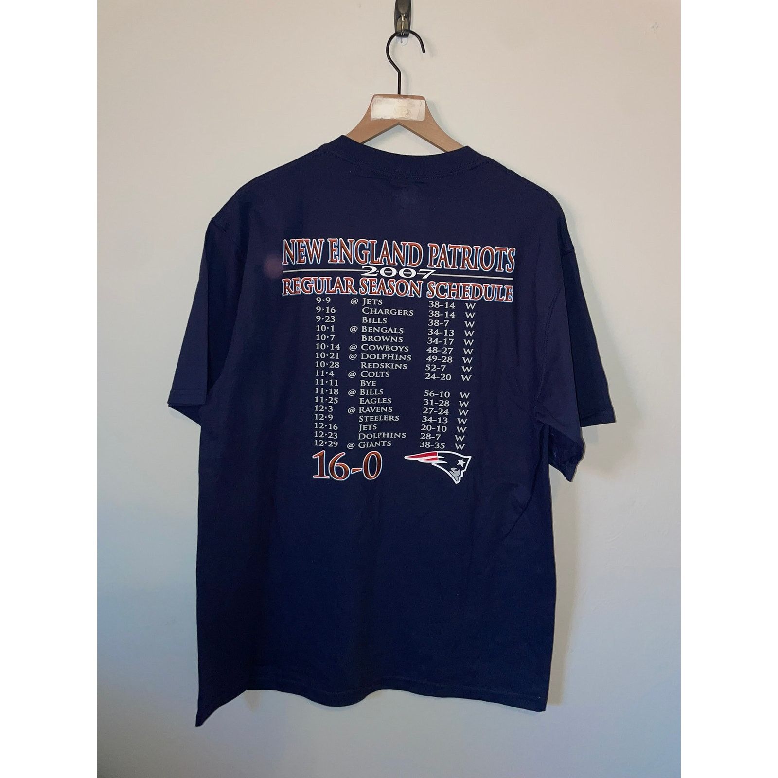 NFL Y2K New England Patriots Shirt 16-0 Undefeated Blue Tee NFL Size US L / EU 52-54 / 3 - 5 Thumbnail