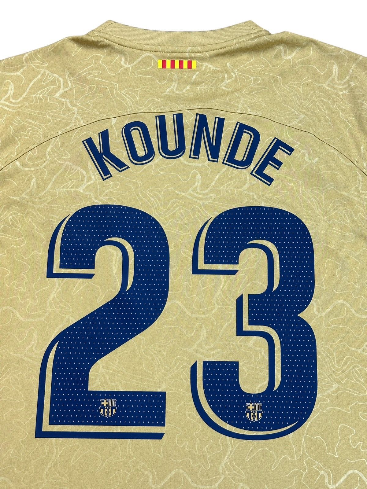 Nike Barcelona 2022/23 Kounde Away Soccer Jersey Rare Streetwear Size US XL / EU 56 / 4 - 4 Thumbnail