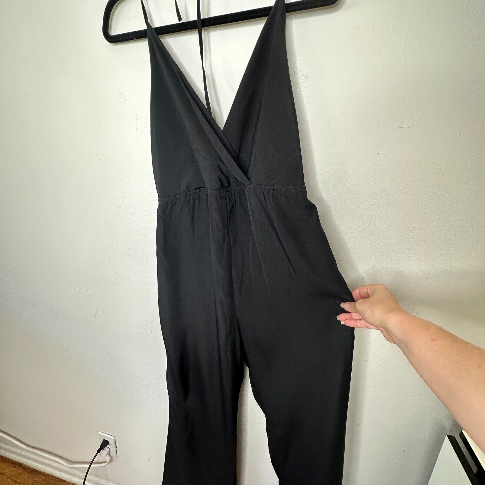 Other Kelly Renee Black Wrap VNeck Halter Top Jumpsuit Romper M Size 30" / US 8 / IT 44 - 3 Thumbnail