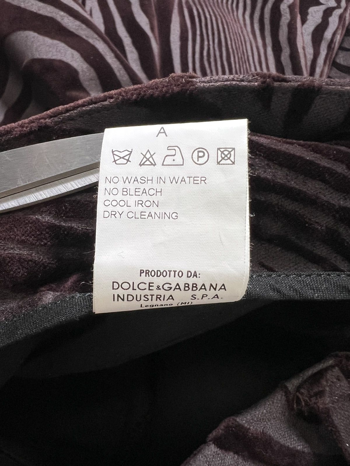 Dolce & Gabbana Dolce & Gabbana - Wood Pattern Allover Print Velvet Trouser Size US 30 / EU 46 - 19 Thumbnail