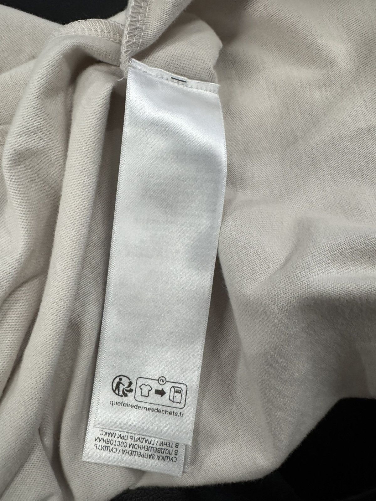 Balenciaga Balenciaga Blurred Logo T-Shirt Size US XS / EU 42 / 0 - 9 Thumbnail