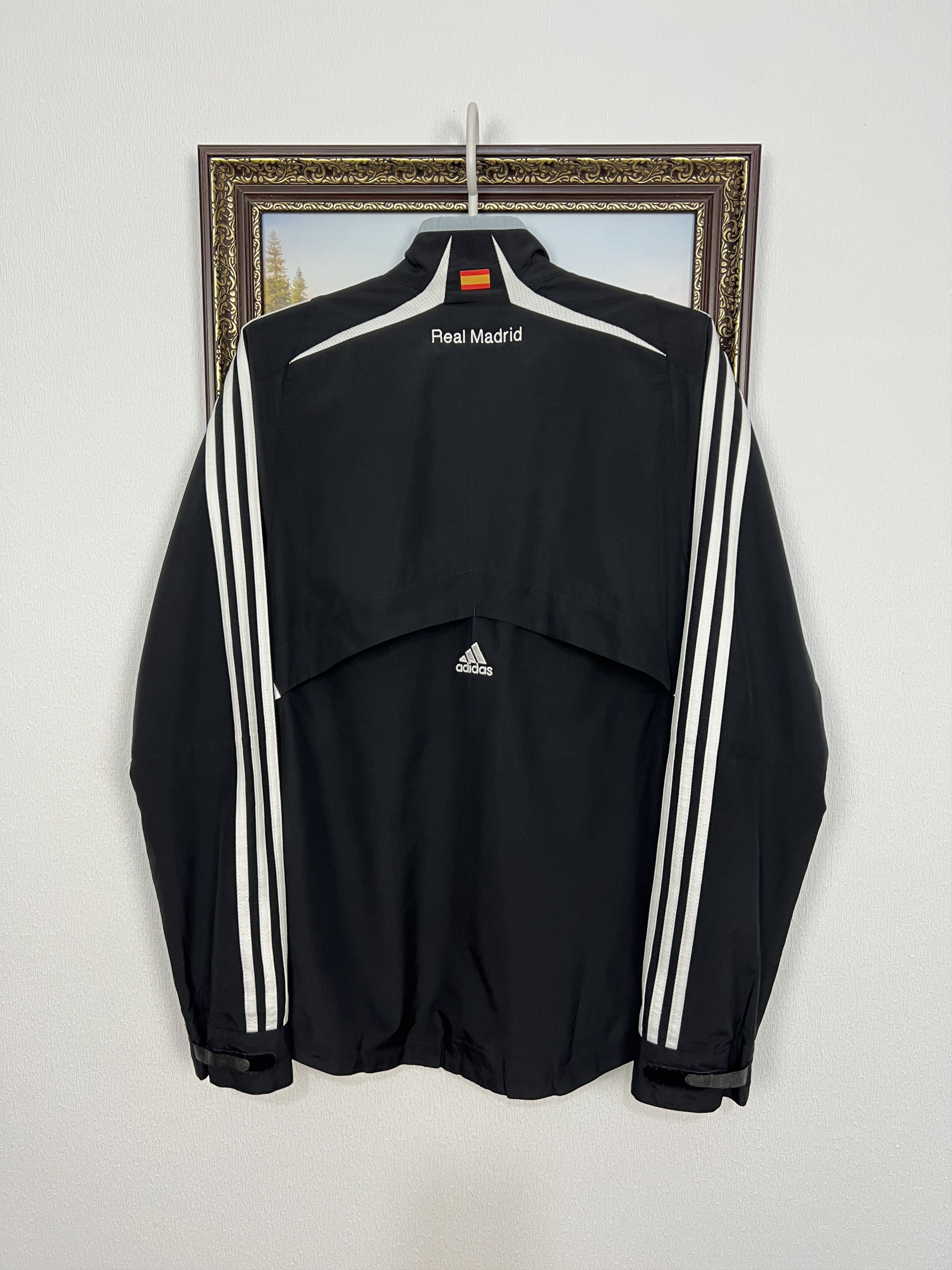 Adidas Vintage Adidas Real Madrid Football Jacket Soccer Train Size US M / EU 48-50 / 2 - 16 Thumbnail