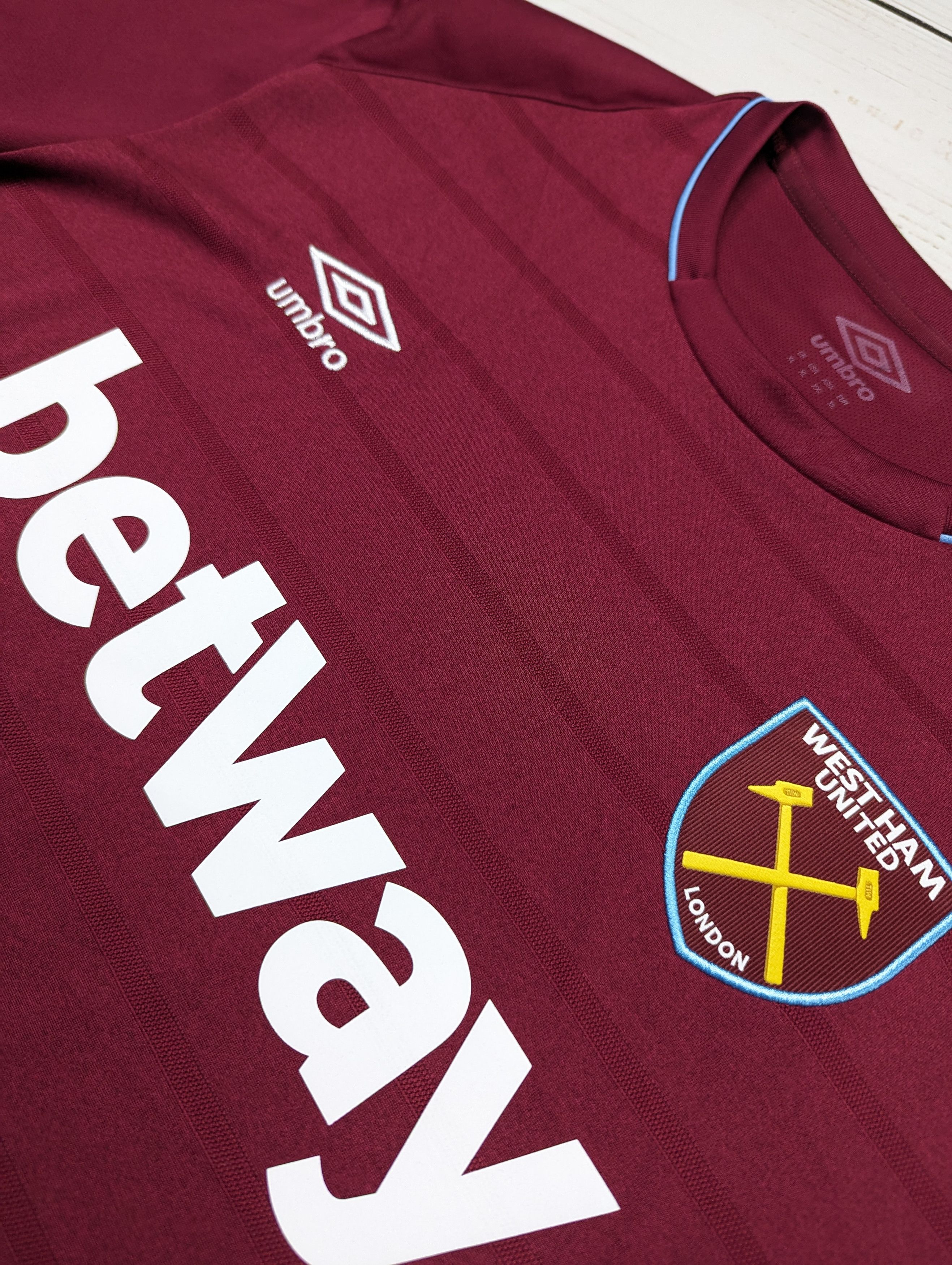 Umbro Umbro West Ham United Irons jersey t-shirt Size US XL / EU 56 / 4 - 5 Thumbnail