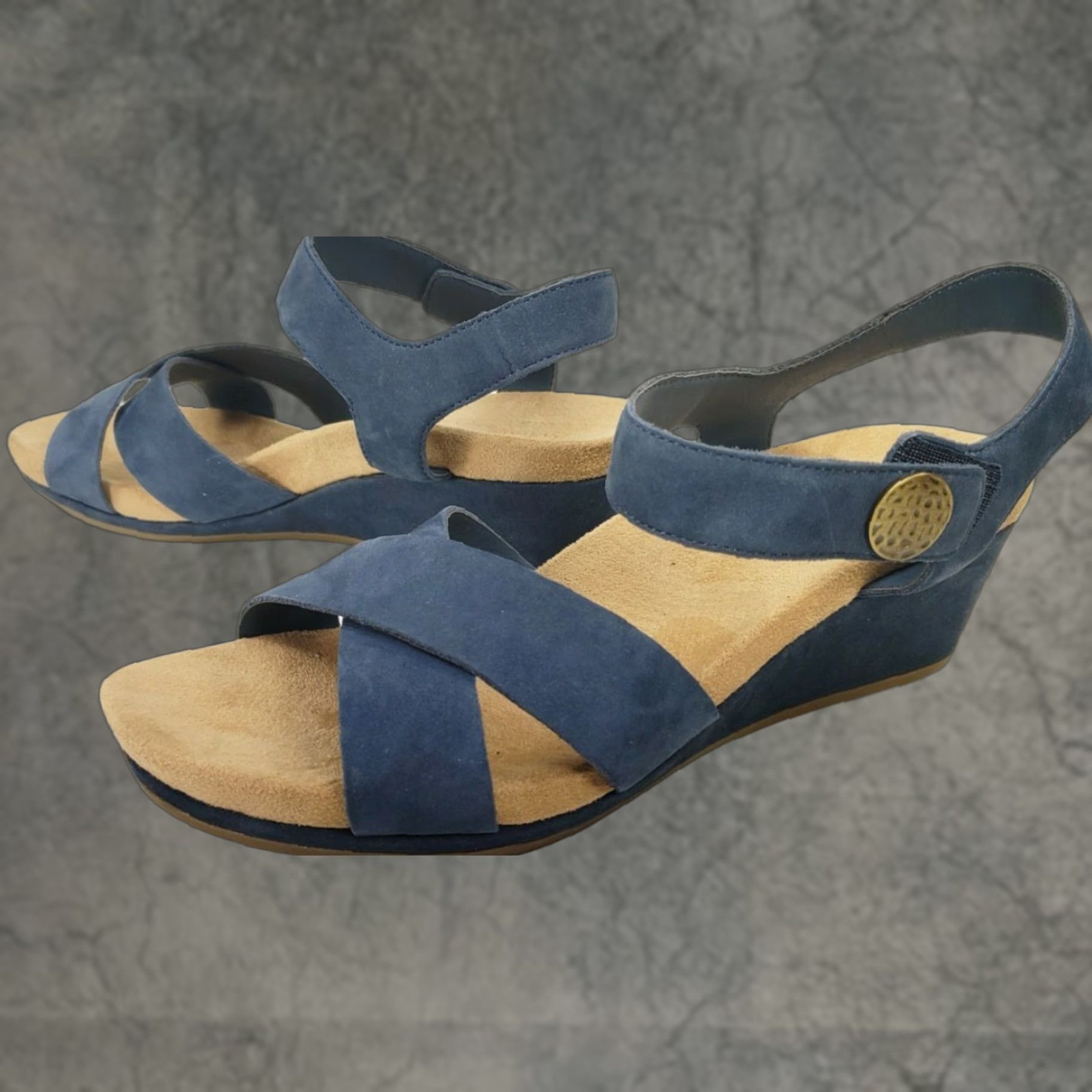 Vintage VINTAGE? No, NWOB? New without Box. Size US 9 / IT 39 - 1 Thumbnail