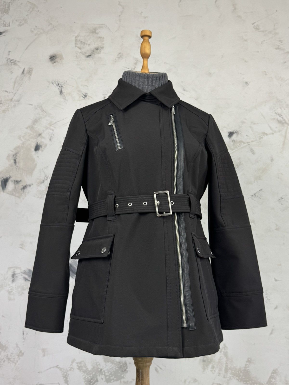 Michael Kors Michael Kors Belted Softshell Jacket Size L Size L / US 10 / IT 46 - 3 Thumbnail