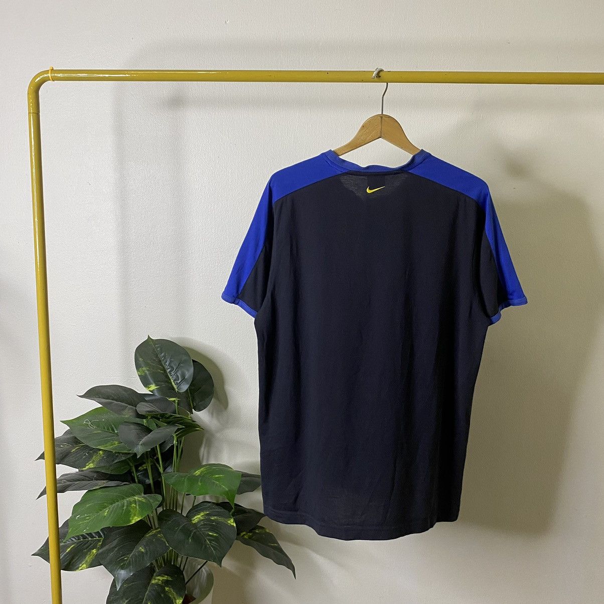 Nike × Vintage Vintage 2000s Nike Joga Bonito x Inter Milan T Shirt Size US L / EU 52-54 / 3 - 6 Thumbnail