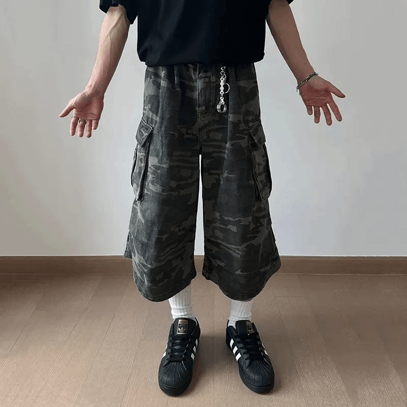Japanese Brand × Vintage Denim Shorts Large Pocket Camouflage Workwear Size US 28 / EU 44 - 1 Thumbnail