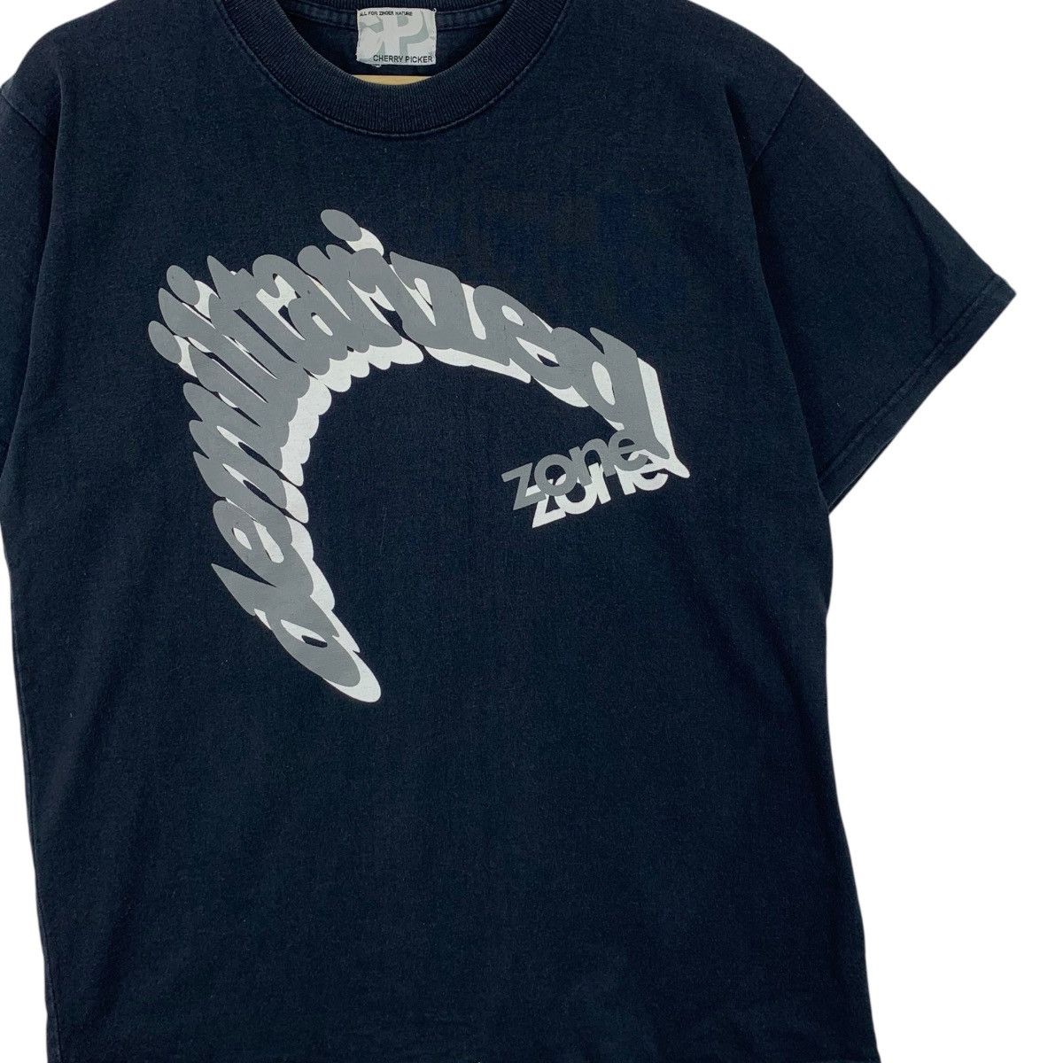 Vintage CHERRY PICKER GRAFFITI Demilitarised Zone Tee Shirt Top Size US M / EU 48-50 / 2 - 3 Thumbnail