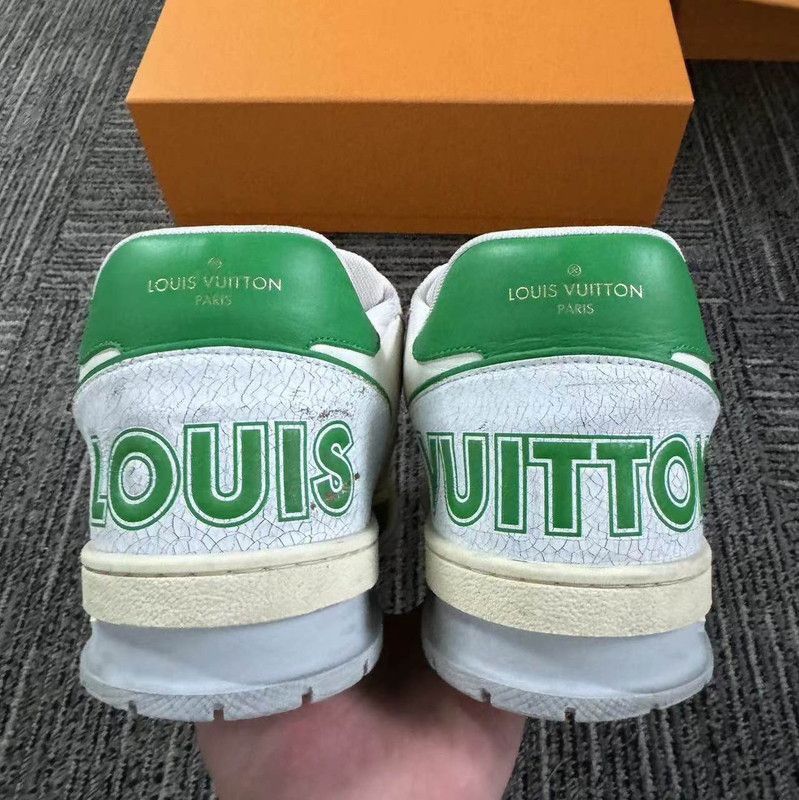 Louis Vuitton Louis Vuitton Classic Pattern Retro Stylish Sneakers 0079 Size US 9.5 / IT 39.5 - 2 Thumbnail
