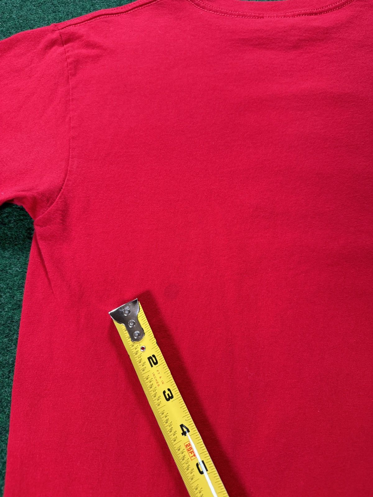 Vintage Y2K Family Guy Christmas Stewie I’m Naughty Med Red T Shirt Size US M / EU 48-50 / 2 - 9 Thumbnail