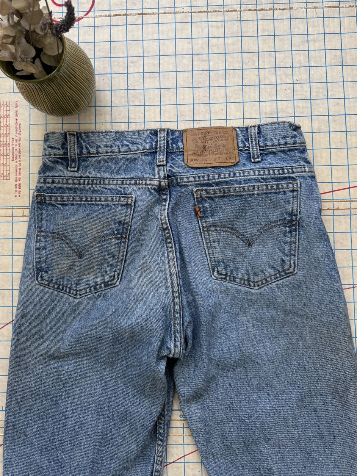 Levi's Vintage Levi’s 505 Orange Tab Regular Fit Jeans Fits 30x31 Size US 30 / EU 46 - 13 Thumbnail
