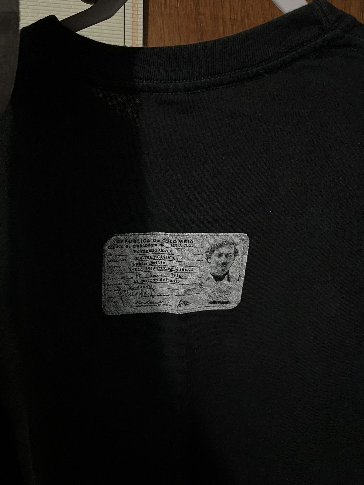 Vintage Pablo Escobar Tee Size US L / EU 52-54 / 3 - 3 Thumbnail