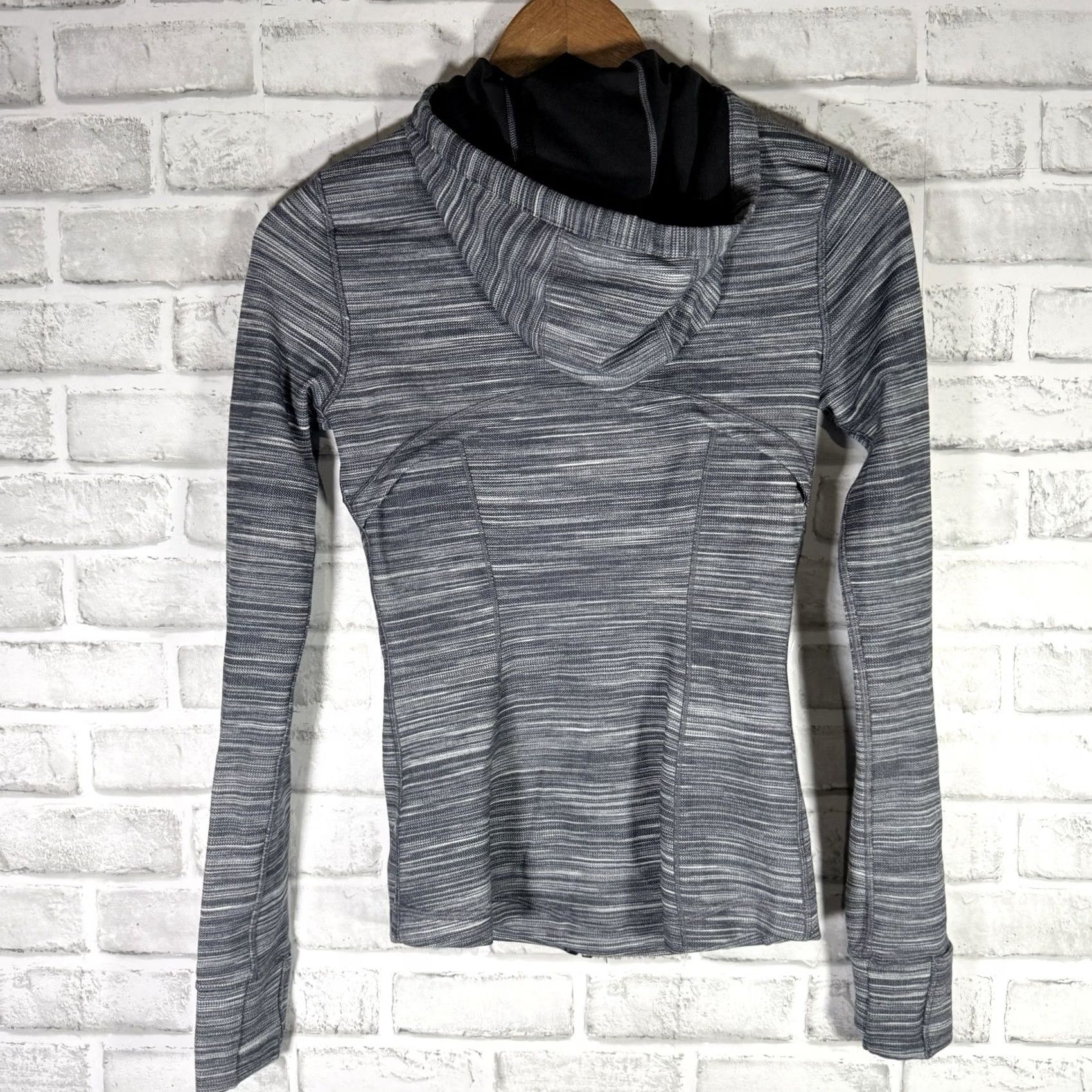 Lululemon Lululemon Full Zip Gray Athletic Jacket Womens Size 4 Size S / US 4 / IT 40 - 5 Thumbnail
