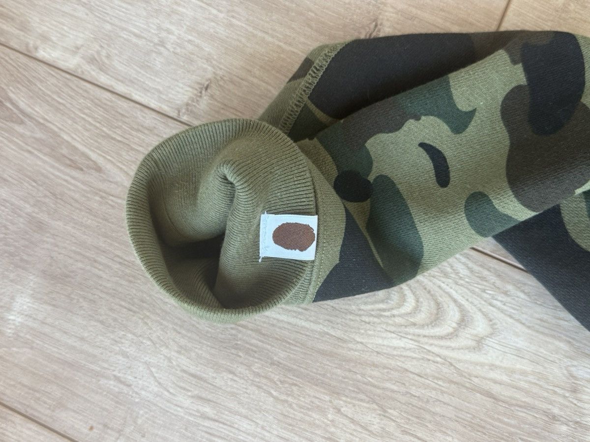 Bape BAPE 1st Camo Metal Zip Shark Crewneck Size US S / EU 44-46 / 1 - 13 Thumbnail