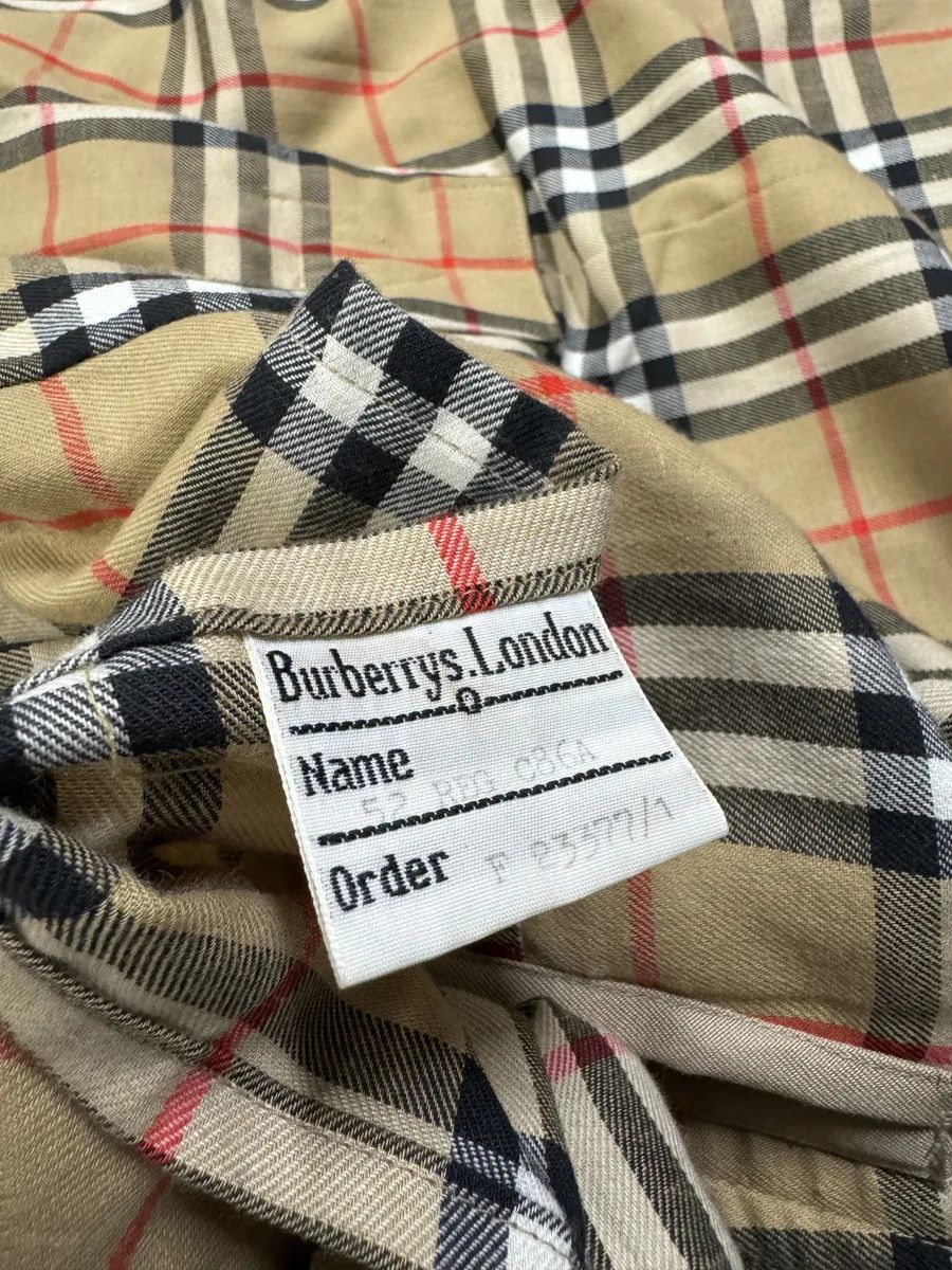 Burberry 1990s Burberry Beige Tartan Trench Coat Size US L / EU 52-54 / 3 - 10 Thumbnail