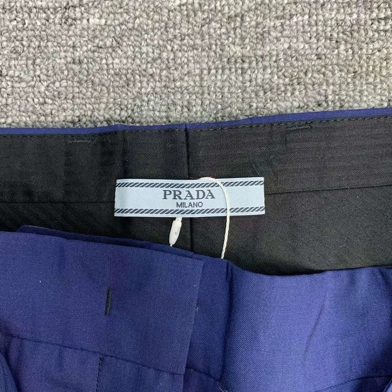 Prada Prada Blue casual shorts with belt 2503-Nextarrow Size US 38 / EU 54 - 3 Thumbnail