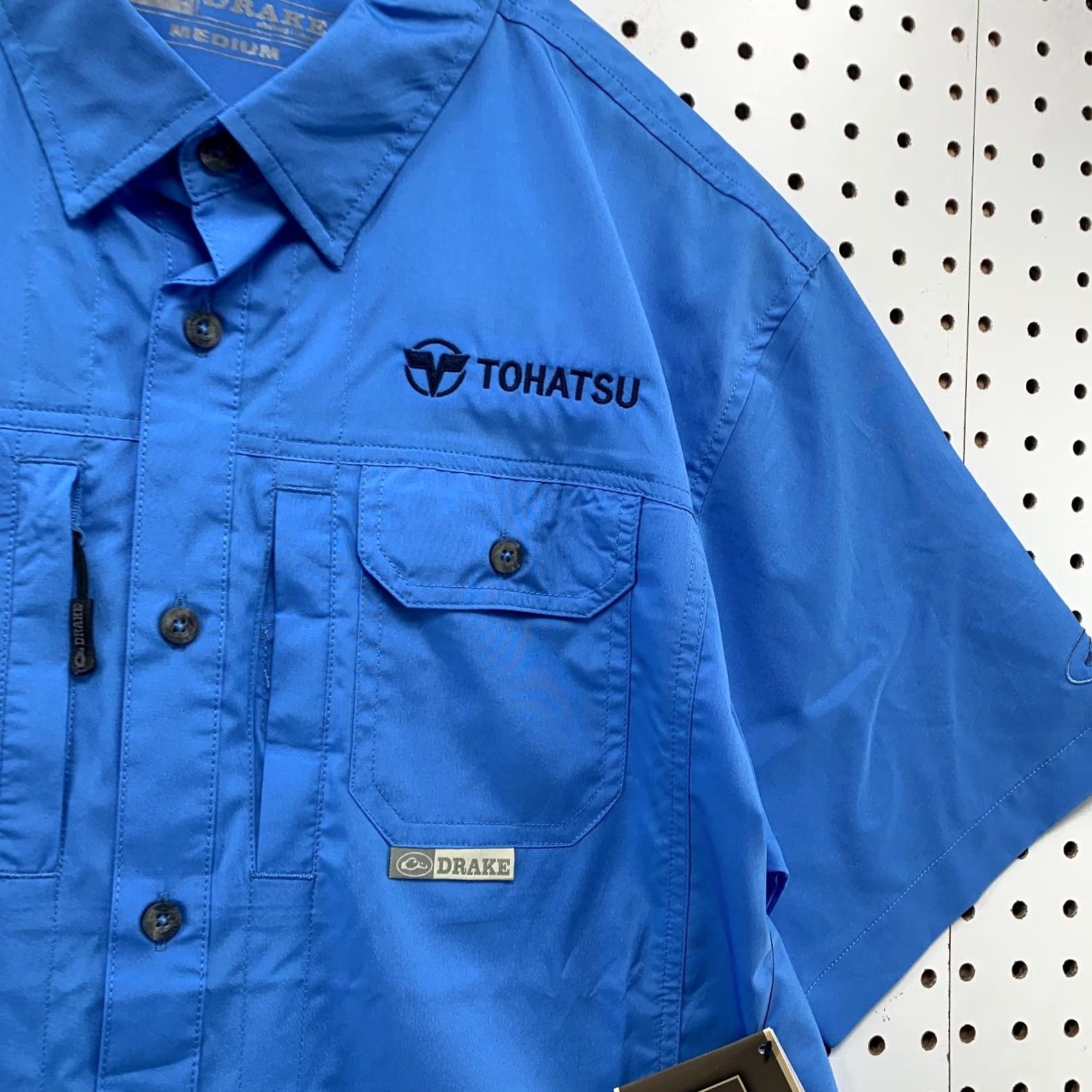Vintage Drake Waterfowl Systems Shirt Mens M Blue Outdoor Button-Up Collar-Down Short Sleeve NWT Size US M / EU 48-50 / 2 - 7 Thumbnail