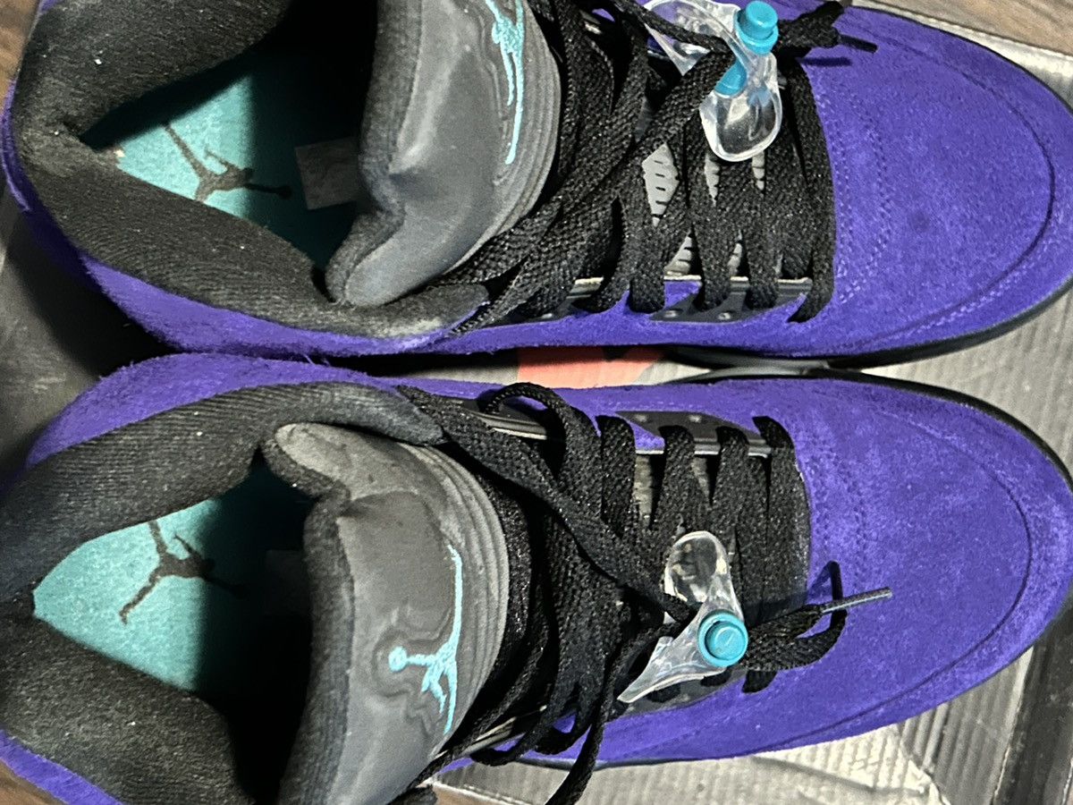 Jordan Brand Air Jordan 5 Retro Alternate Grape Size US 11 / EU 44 - 8 Thumbnail