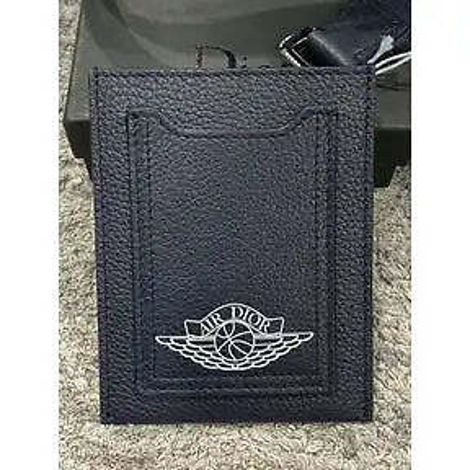 Dior Air Dior Jordaan Basketball Carte Vertical Card Holder Size ONE SIZE - 4 Thumbnail