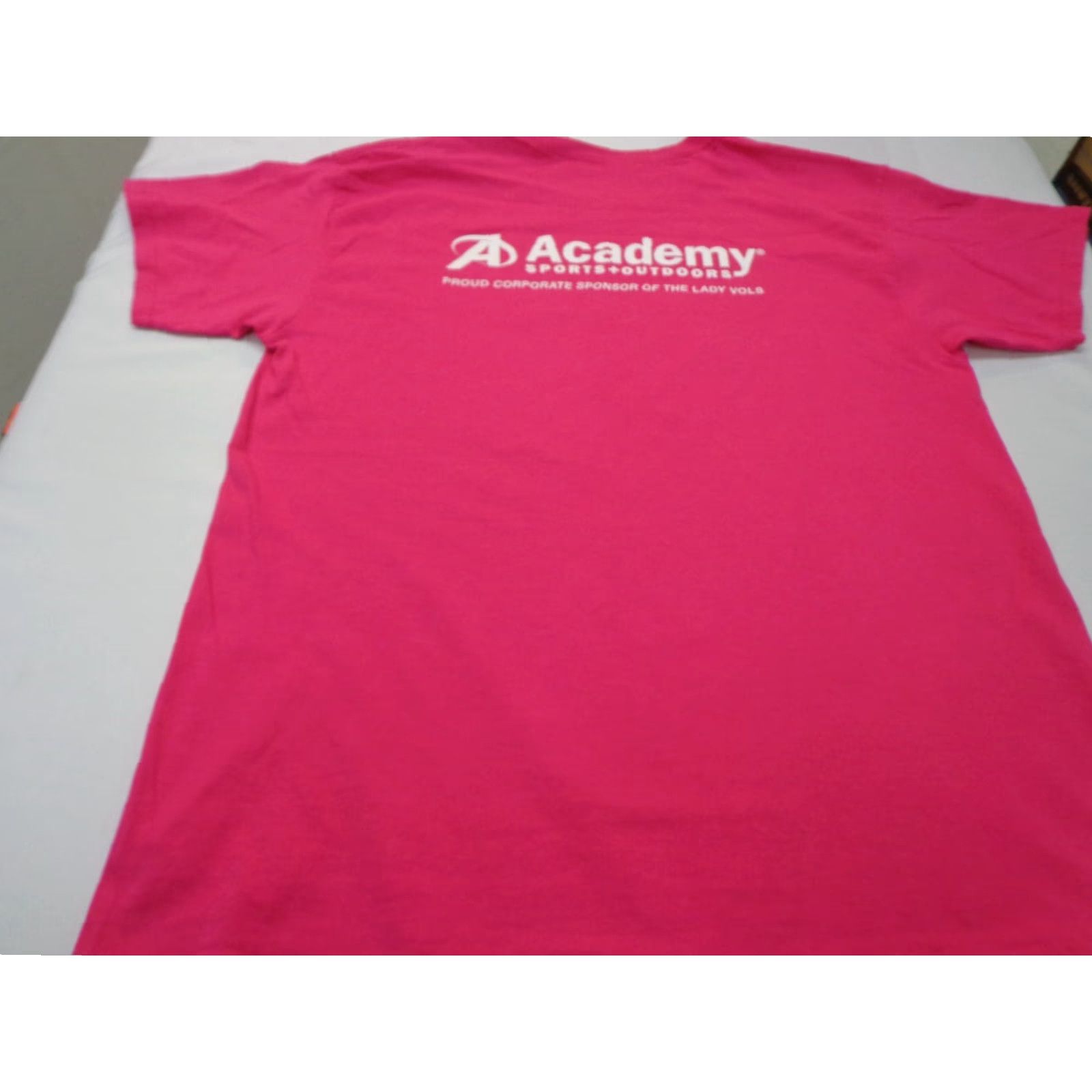 Gildan Tennessee Lady Vols Basketball 2019 Live Pink Bleed Orange Large T Shirt Size US L / EU 52-54 / 3 - 8 Thumbnail
