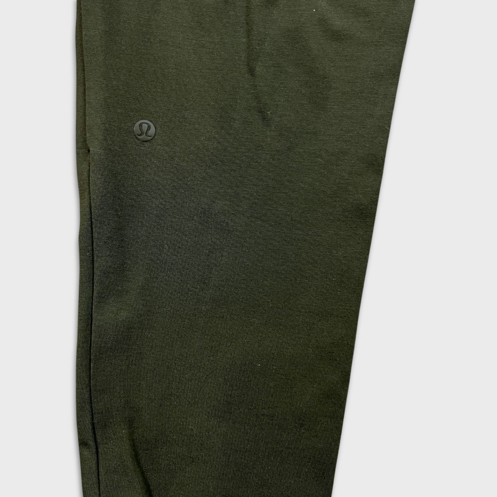 Lululemon Lululemon On The Move Pant Ponte sz 6 Athletic Casual Travel Size 28" / US 6 / IT 42 - 5 Thumbnail