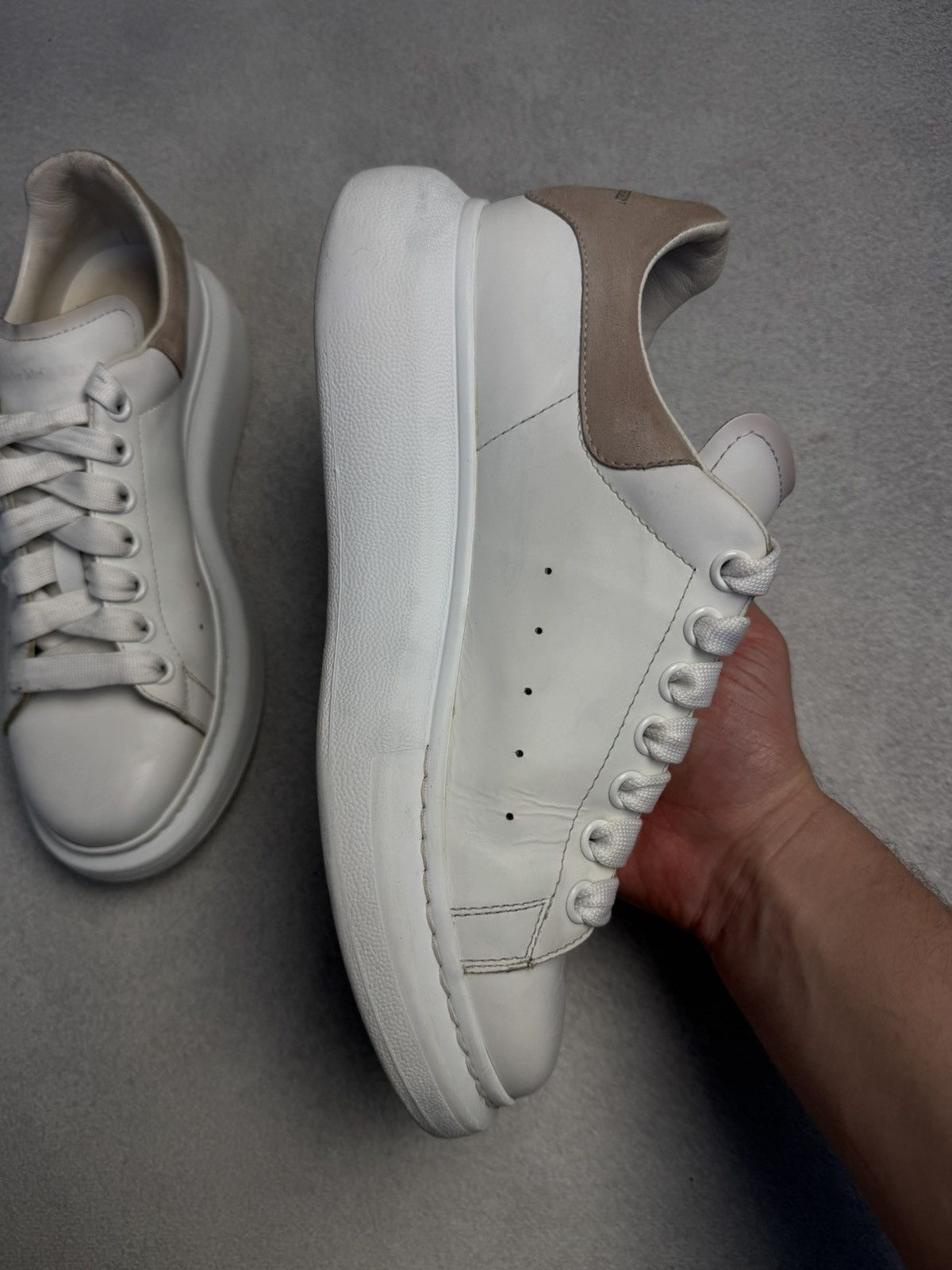 Alexander McQueen Alexander McQueen Oversized Leather Sneakers White size41 Size US 8 / EU 41 - 11 Thumbnail