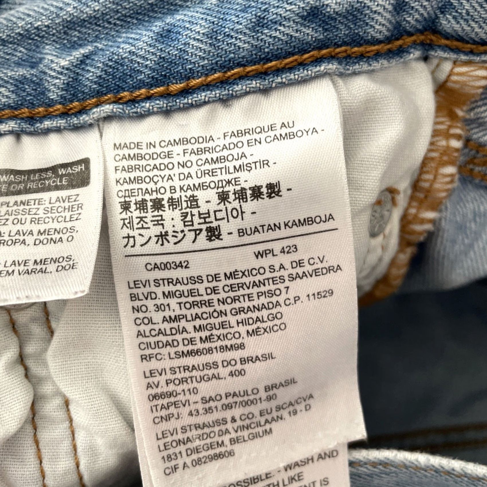 Levi's VINTAGE Levi’s 501 Cut Off Shorts Women 27 Denim Blue 5-Pocket Mid Rise Light Wash 90s Grunge Cowboy Western Casual Mens Womens Boys Girls? Size 27" / US 4 / IT 40 - 5 Thumbnail