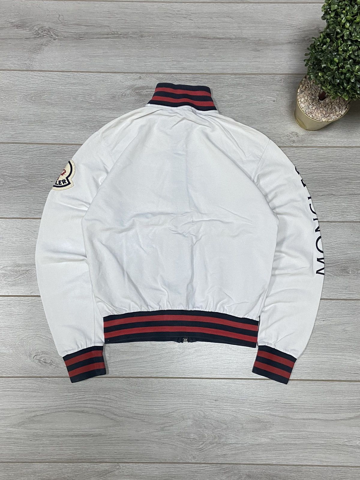 Moncler Moncler big logo stripes embroidered bomber Size US M / EU 48-50 / 2 - 9 Thumbnail