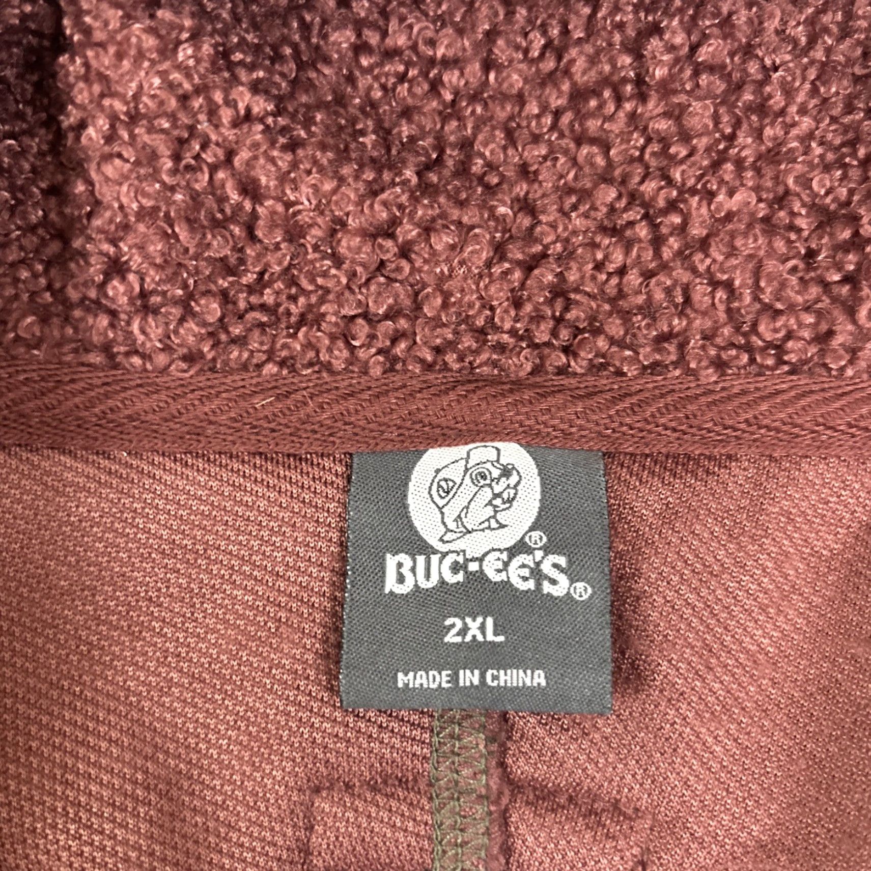 Buc-ee\'s Fall 2023 Ladies Berber Red/Gray Colorblocked Jacket Size 2XL Red Zip Full Zip Women\'s( Ladies) Windbreaker