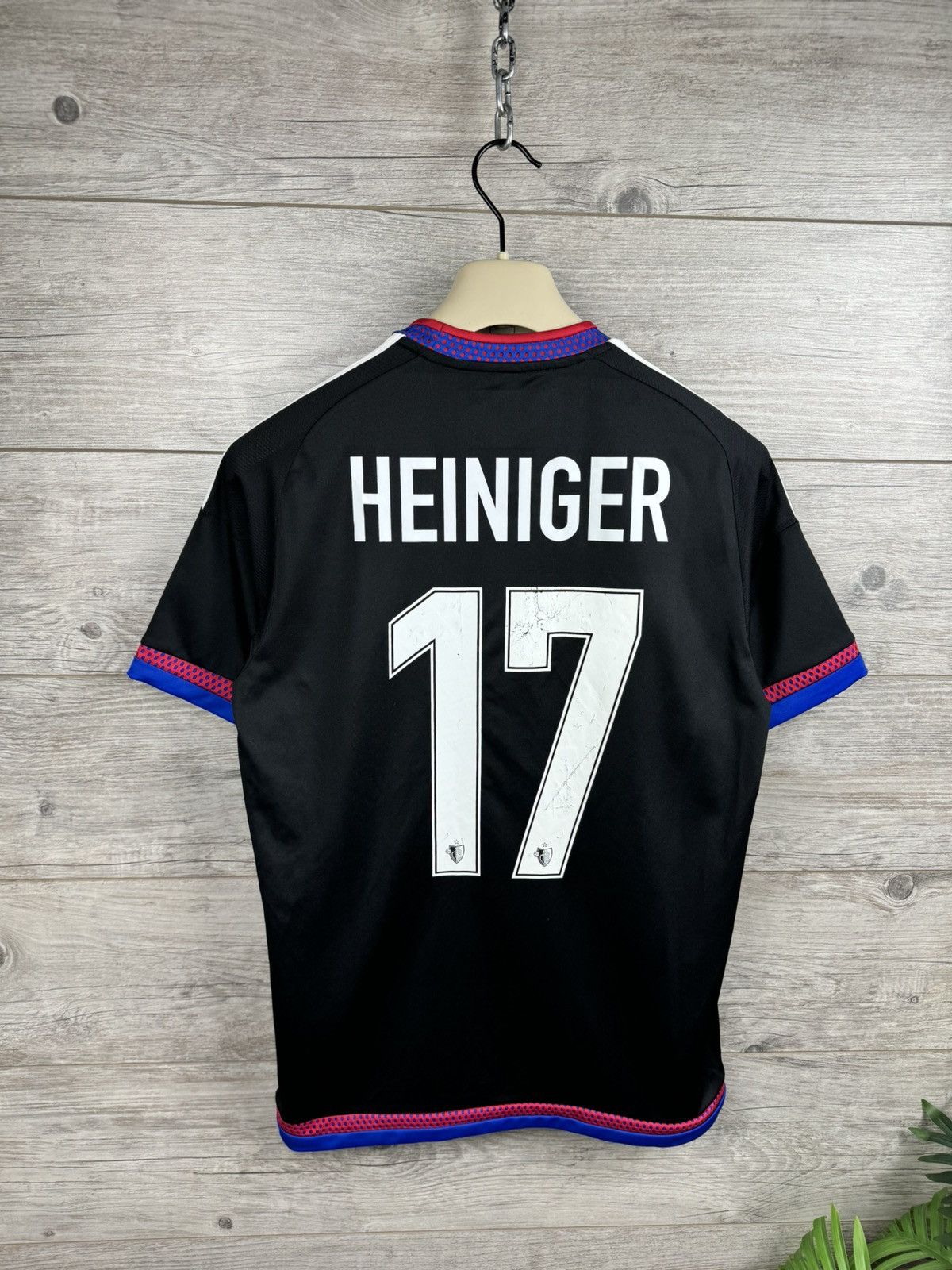 Adidas adidas Men's Club FC Basel 1893 Team #17 HEINIGER size S Size US S / EU 44-46 / 1 - 1 Thumbnail
