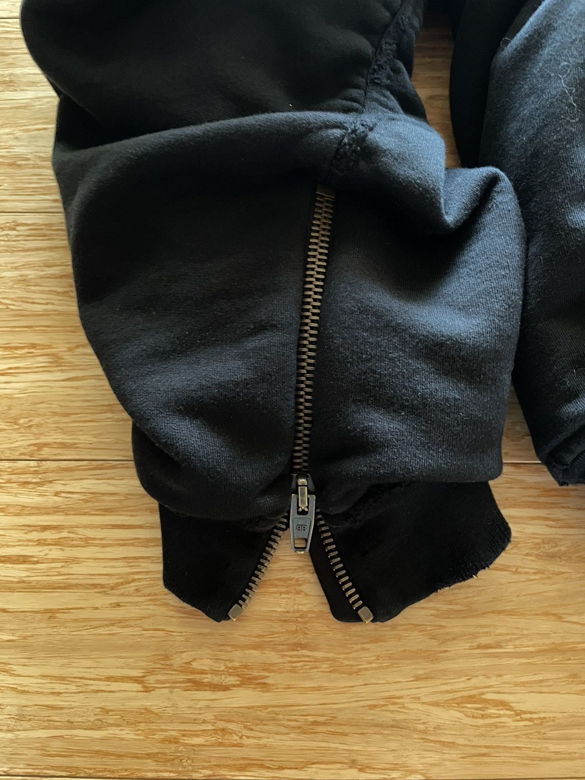 Balenciaga Balenciaga Oversized Bomber Hoodie Size US S / EU 44-46 / 1 - 10 Thumbnail