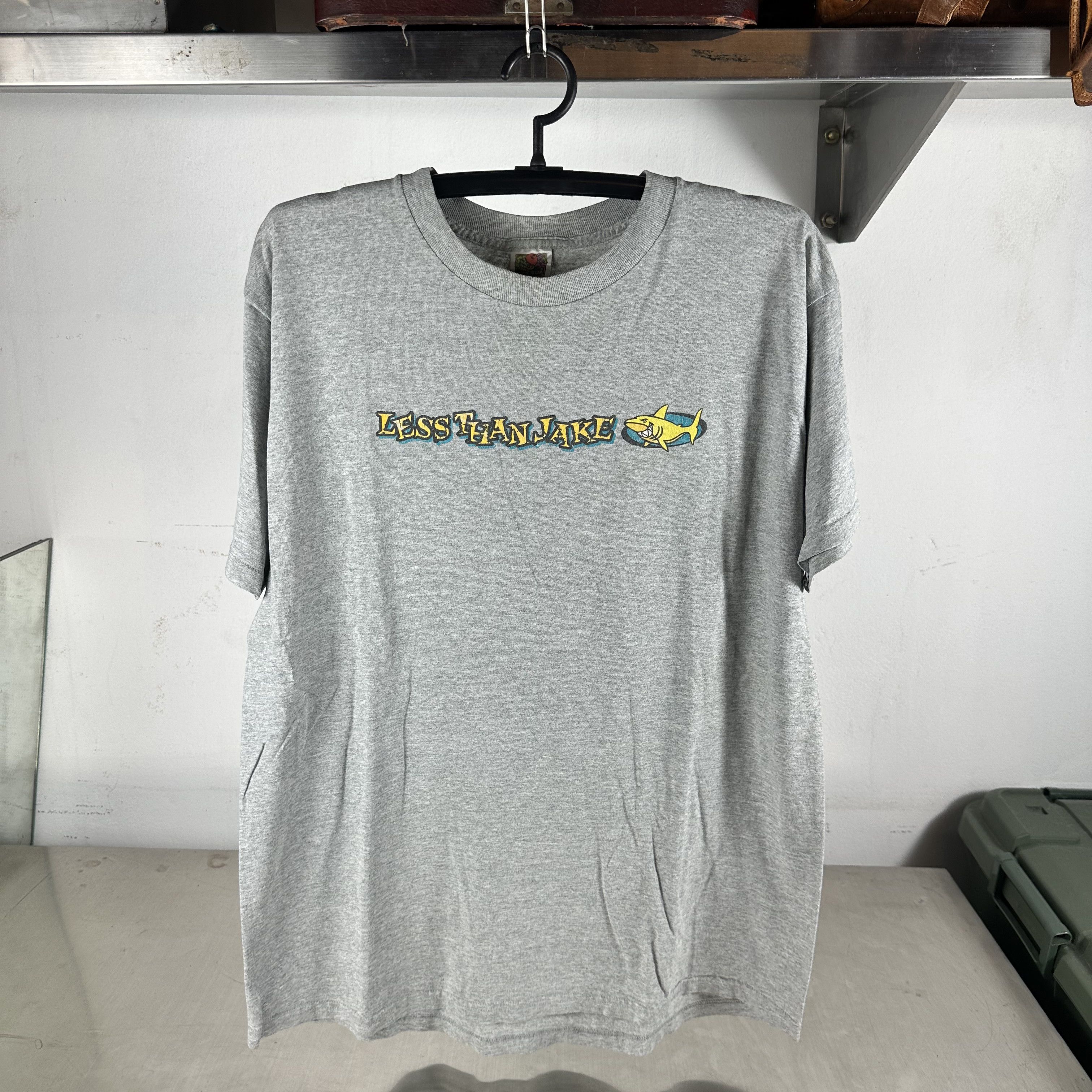 Vintage Vintage 90s Less Than Jake Ska Punk Band Graphic T-Shirt Size US XL / EU 56 / 4 - 1 Thumbnail