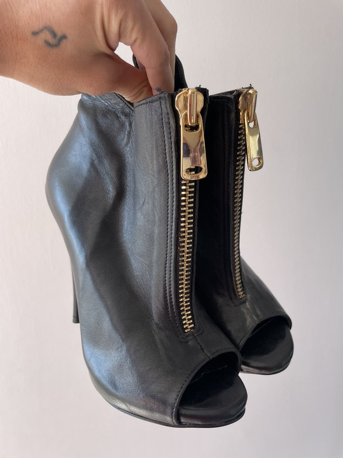 Giuseppe Zanotti Giuseppe Zanotti boots Size US 6 / IT 36 - 15 Thumbnail